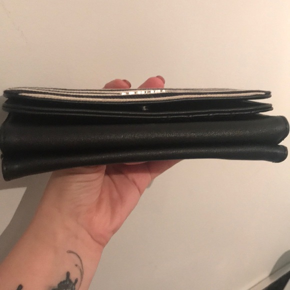 EUC Pinkstix wallet - Picture 5 of 5